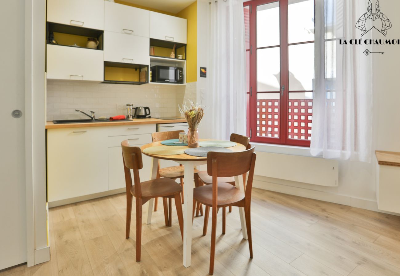 Studio à Les Sables-d´Olonne - 🌞 Lieu Jaune – Studio cosy L’Île Penotte, plage à 50 m 