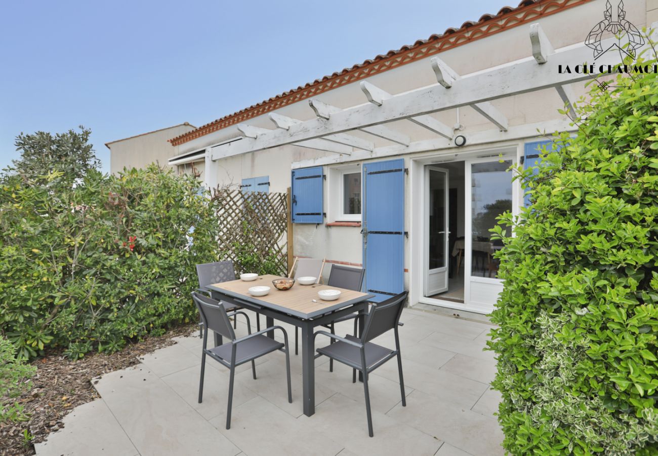 Maison à Les Sables-d´Olonne - Maison paisible avec jardin et piscine – Esprit vacances