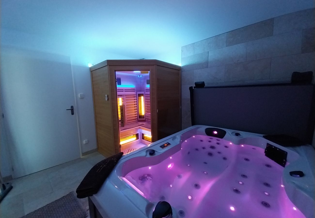 jacuzzi sauna