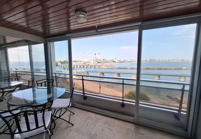 Appartement à Les Sables-d´Olonne - Parenthèse ensoleillée vue mer & chenal !