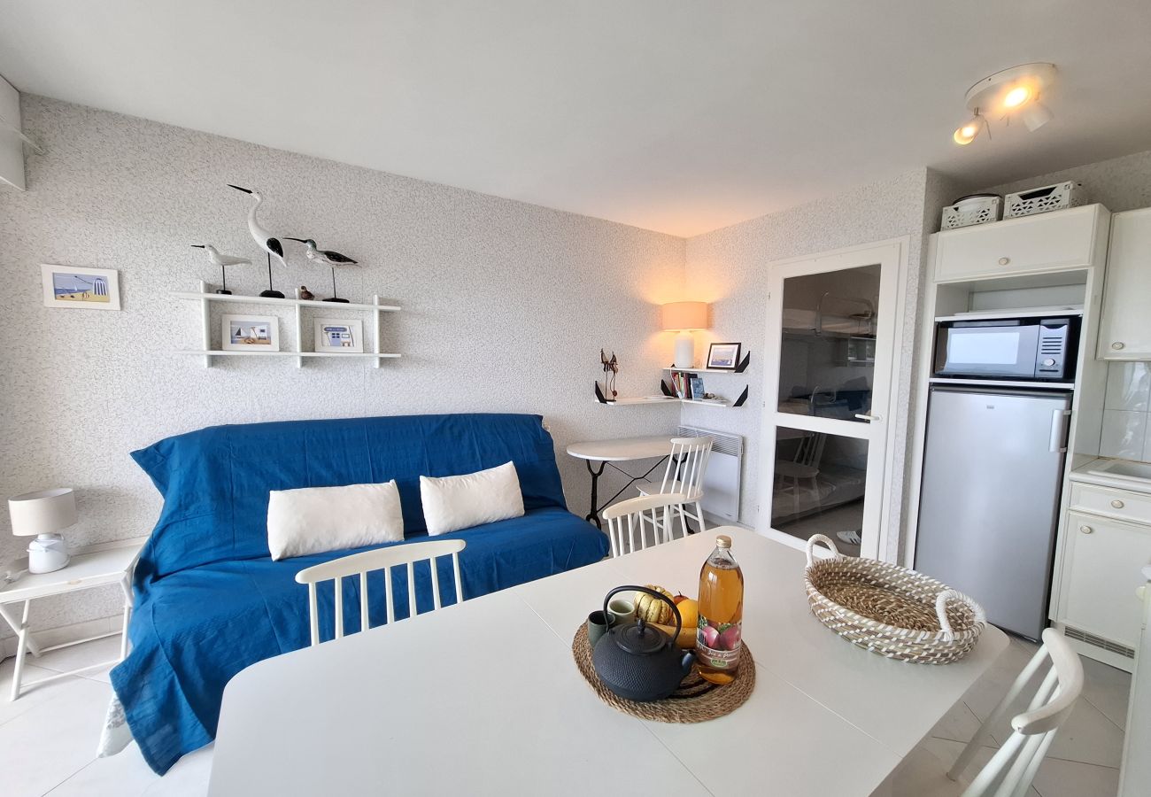 Appartement à Les Sables-d´Olonne - 🌊 Studio lumineux avec vue mer & piscine 