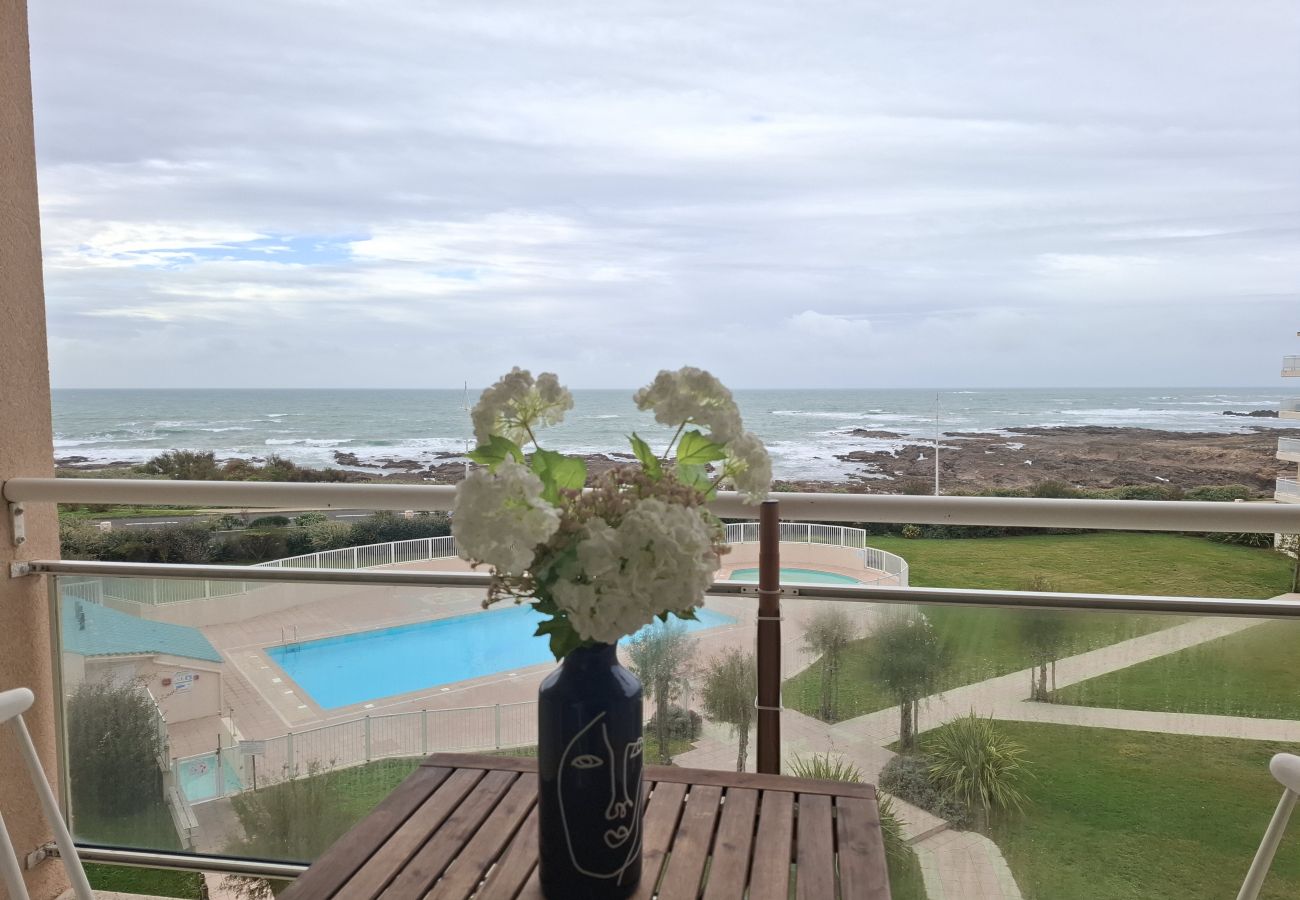 Appartement à Les Sables-d´Olonne - 🌊 Studio lumineux avec vue mer & piscine 