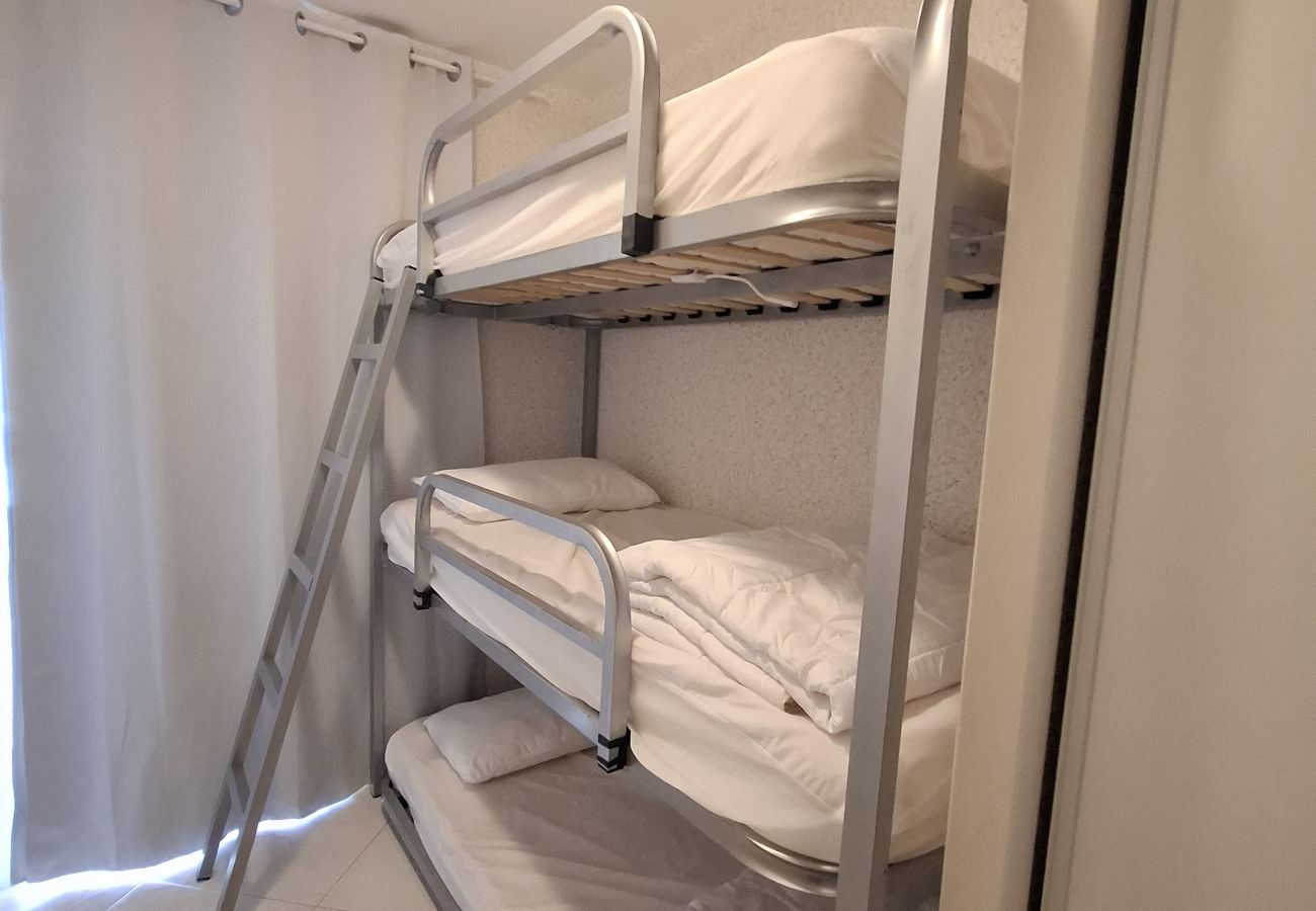 Appartement à Les Sables-d´Olonne - 🌊 Studio lumineux avec vue mer & piscine 