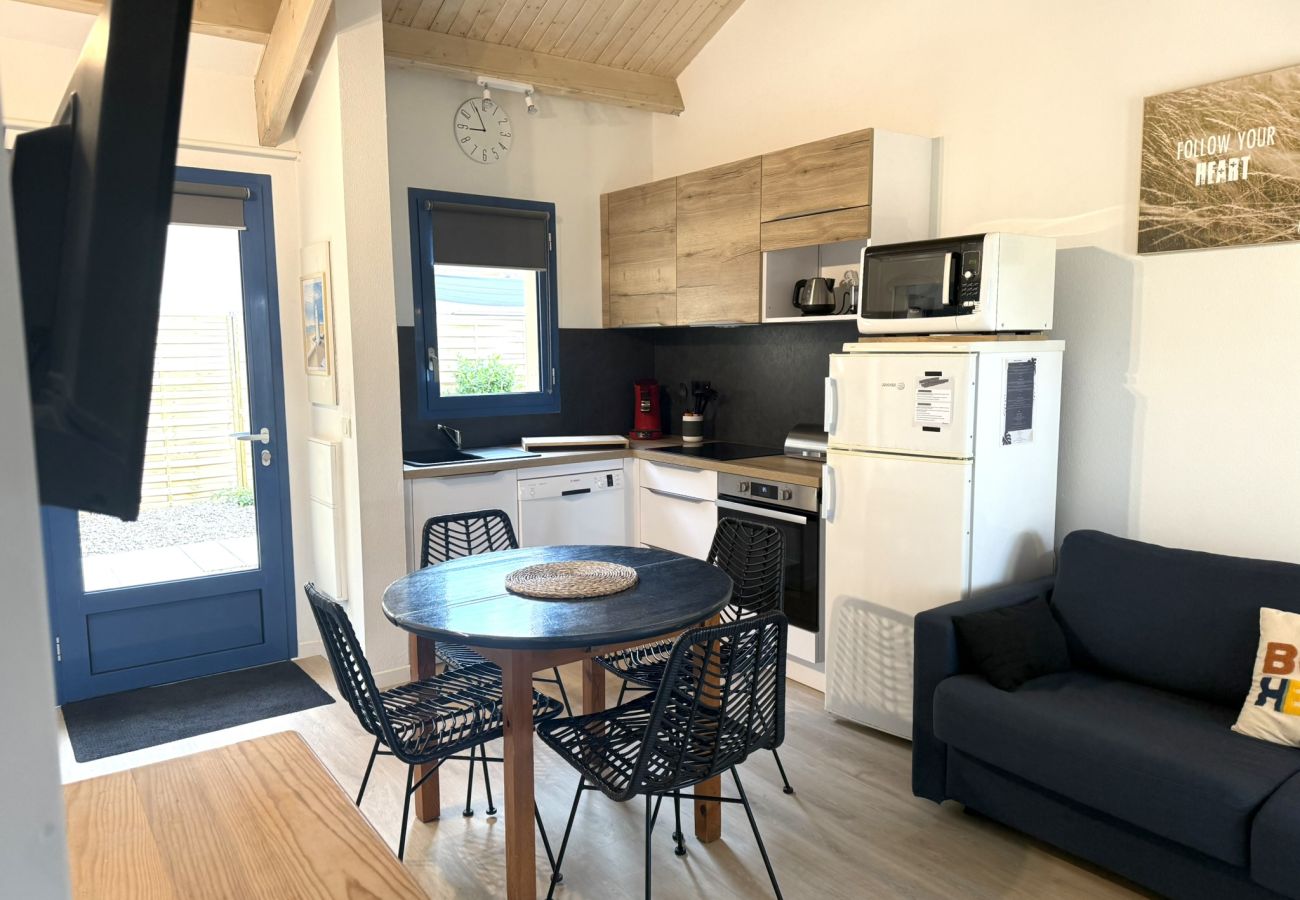 Maison mitoyenne à Talmont-Saint-Hilaire - L’Air Marin – Évasion & Détente à 500 m de l’Océan, Piscines & Loisirs 🌊