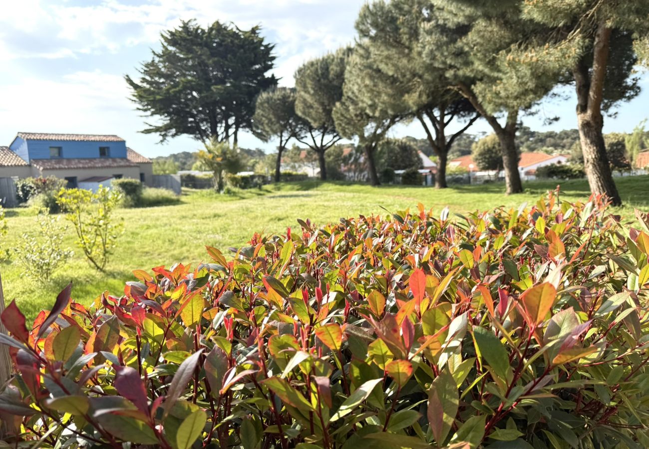 Maison mitoyenne à Talmont-Saint-Hilaire - L’Air Marin – Évasion & Détente à 500 m de l’Océan, Piscines & Loisirs 🌊