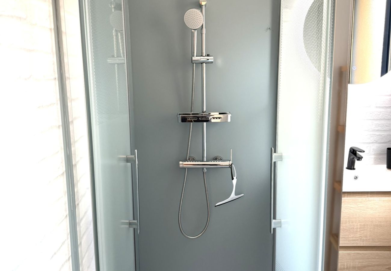 Maison mitoyenne à Talmont-Saint-Hilaire - L’Air Marin – Évasion & Détente à 500 m de l’Océan, Piscines & Loisirs 🌊