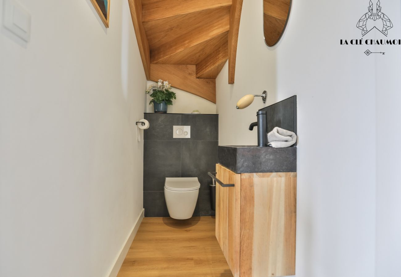 Maison mitoyenne à Les Sables-d´Olonne - Escale Zen : Havre de paix, jardin secret et clim au centre