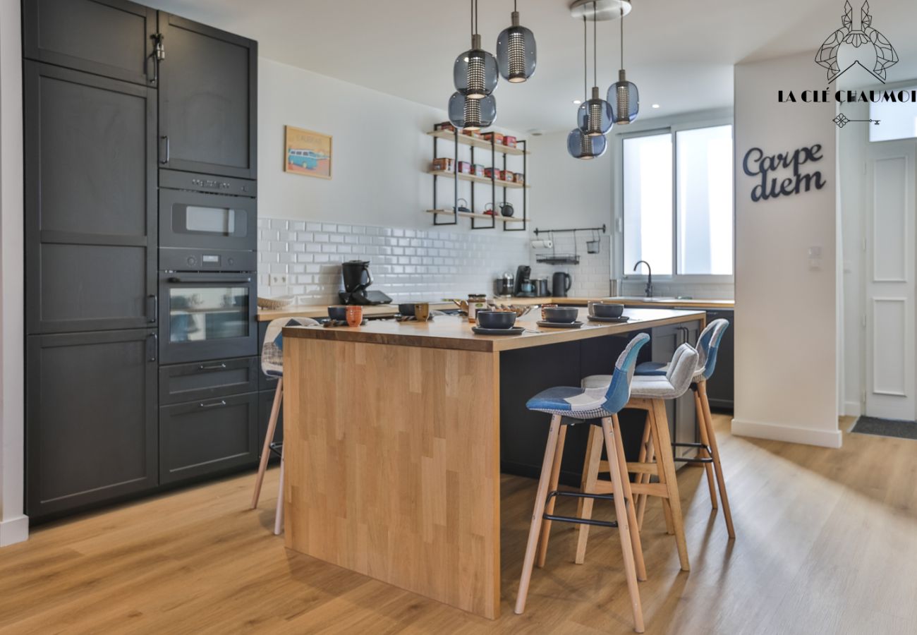 Maison mitoyenne à Les Sables-d´Olonne - Escale Zen : Havre de paix, jardin secret et clim au centre