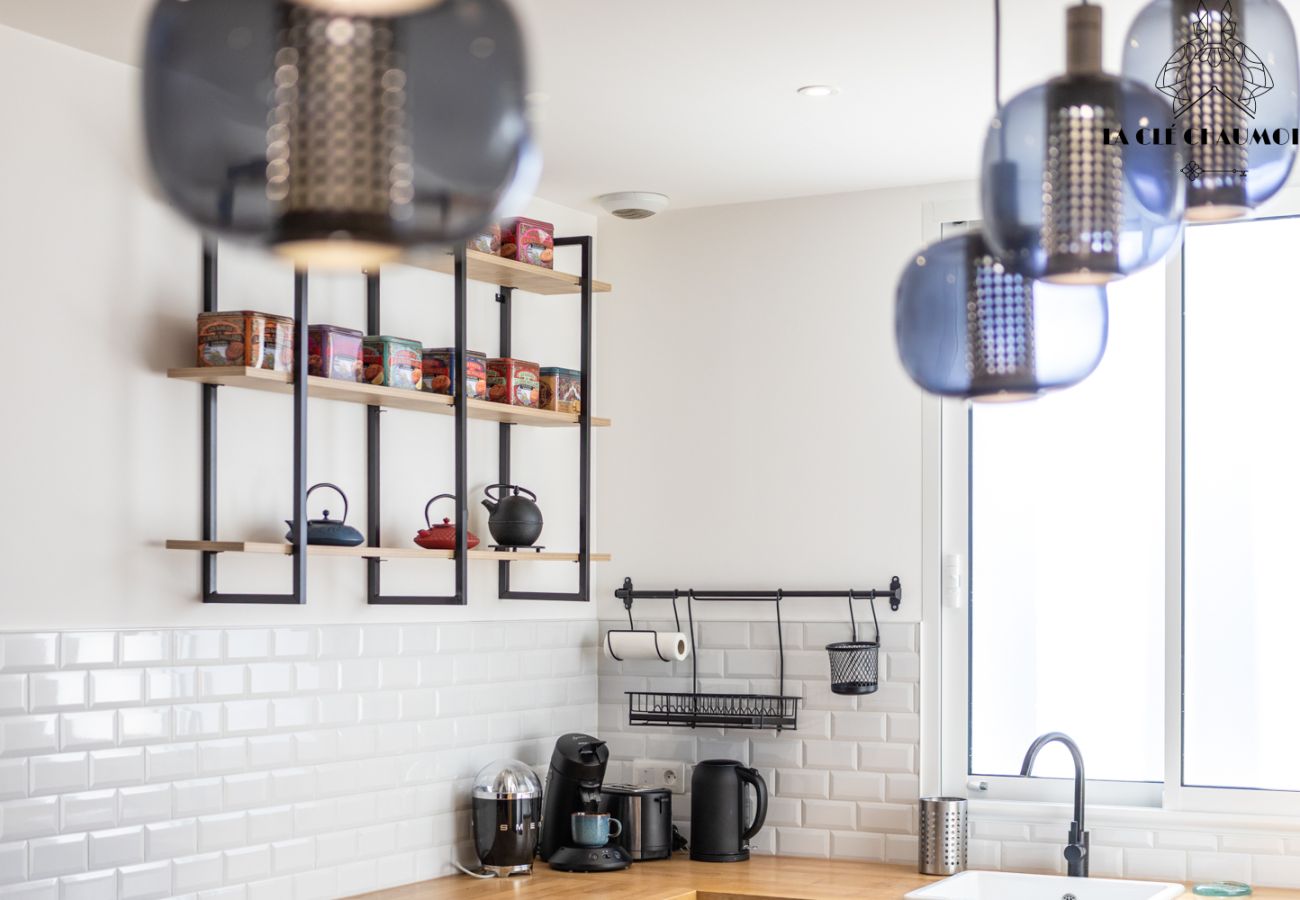 Maison mitoyenne à Les Sables-d´Olonne - Escale Zen : Havre de paix, jardin secret et clim au centre