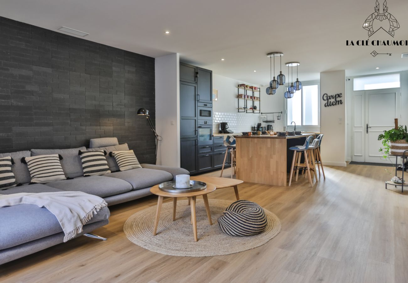 Maison mitoyenne à Les Sables-d´Olonne - Escale Zen : Havre de paix, jardin secret et clim au centre