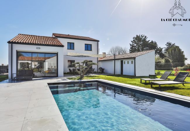 Maison à Talmont-Saint-Hilaire - La Villa Pop I Talmont I 12 pers I Piscine & Pétanque