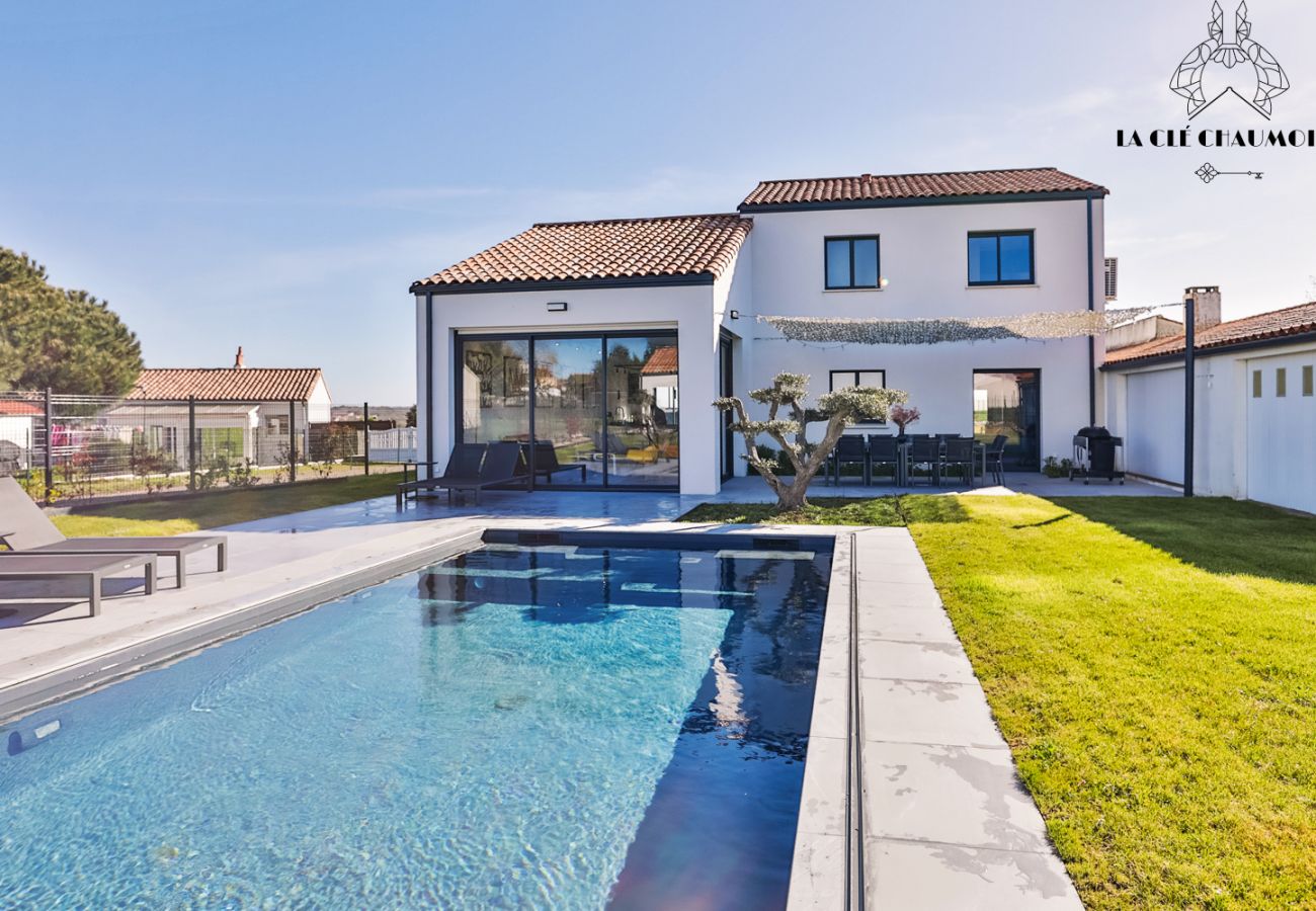 Maison à Talmont-Saint-Hilaire - La Villa Pop I Talmont I 12 pers I Piscine & Pétanque