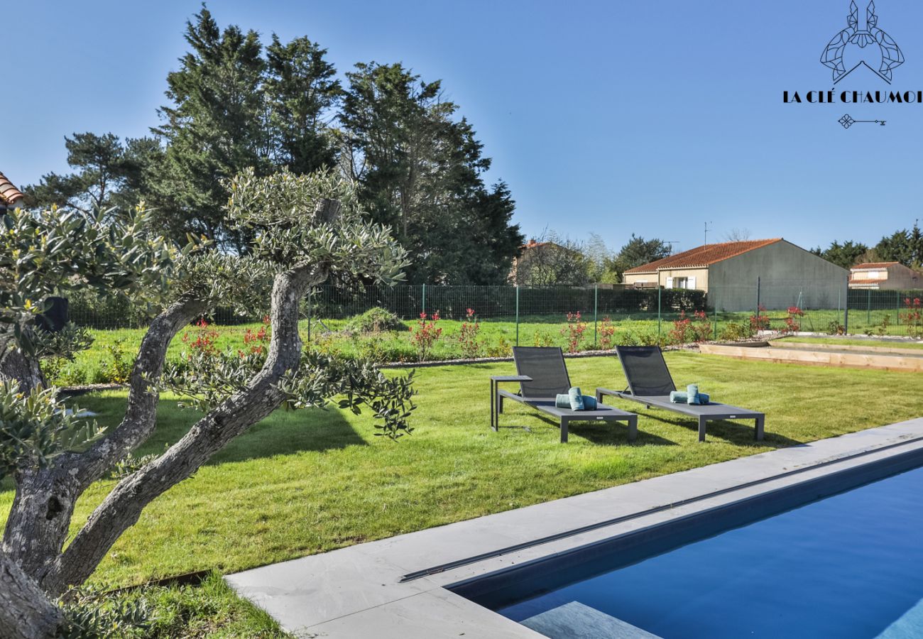 Maison à Talmont-Saint-Hilaire - La Villa Pop I Talmont I 12 pers I Piscine & Pétanque