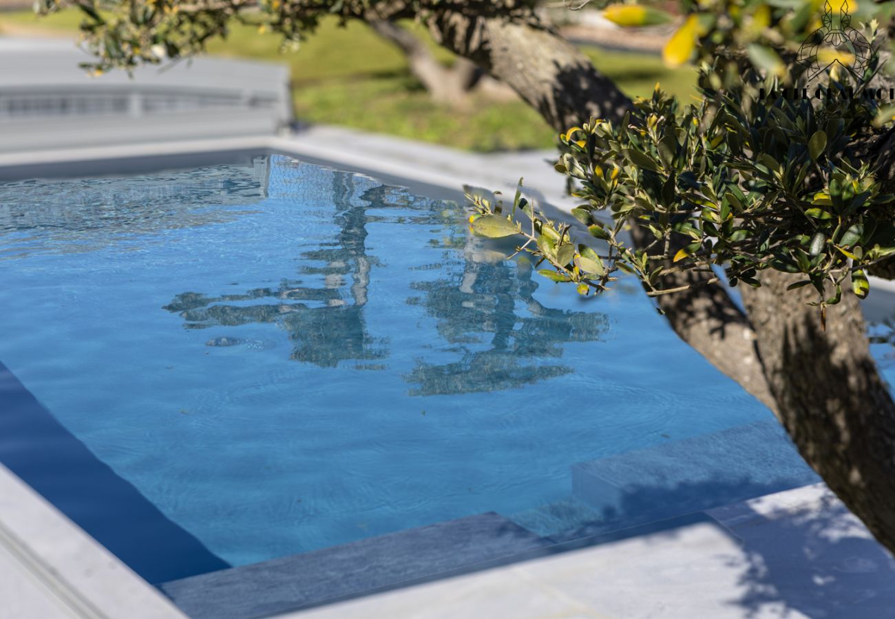 Maison à Talmont-Saint-Hilaire - La Villa Pop I Talmont I 12 pers I Piscine & Pétanque