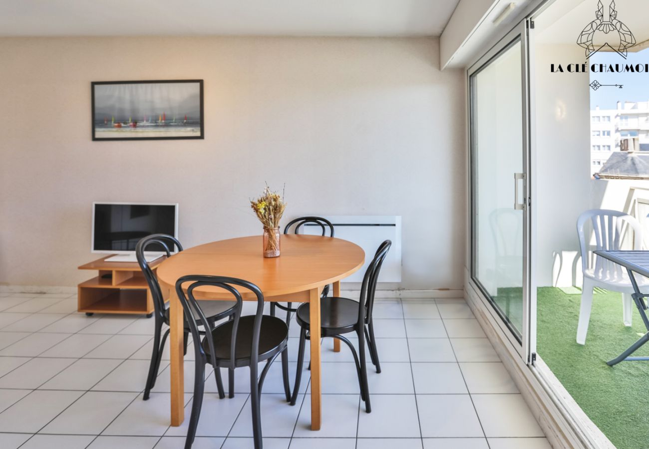 Appartement à Les Sables-d´Olonne - Soleil Levant ☀️ – Plage à 150m, balcon, quartier des Présidents