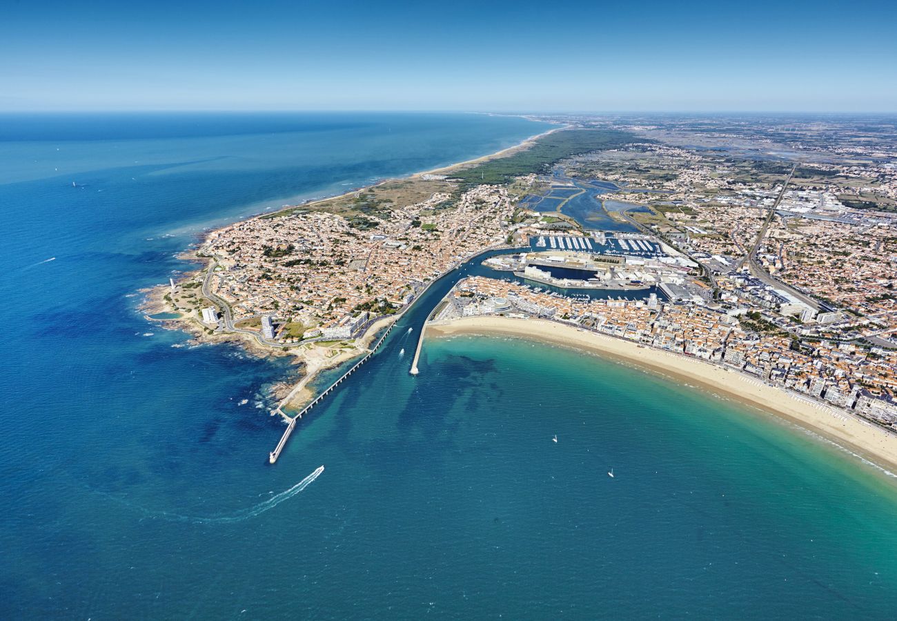 Maison à Les Sables-d´Olonne - ✨ Villa Joséphine – Maison de caractère, centre-ville, 9 pers, parking