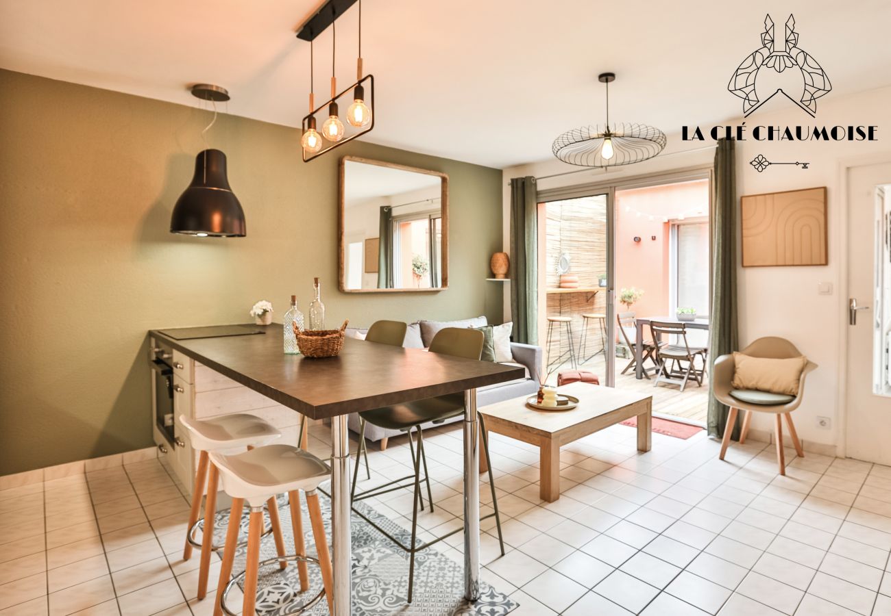 Maison à Les Sables-d´Olonne - 🌿 L’Oasis Sablaise – Patio terracotta, calme, 4 pers, proche plage & centre