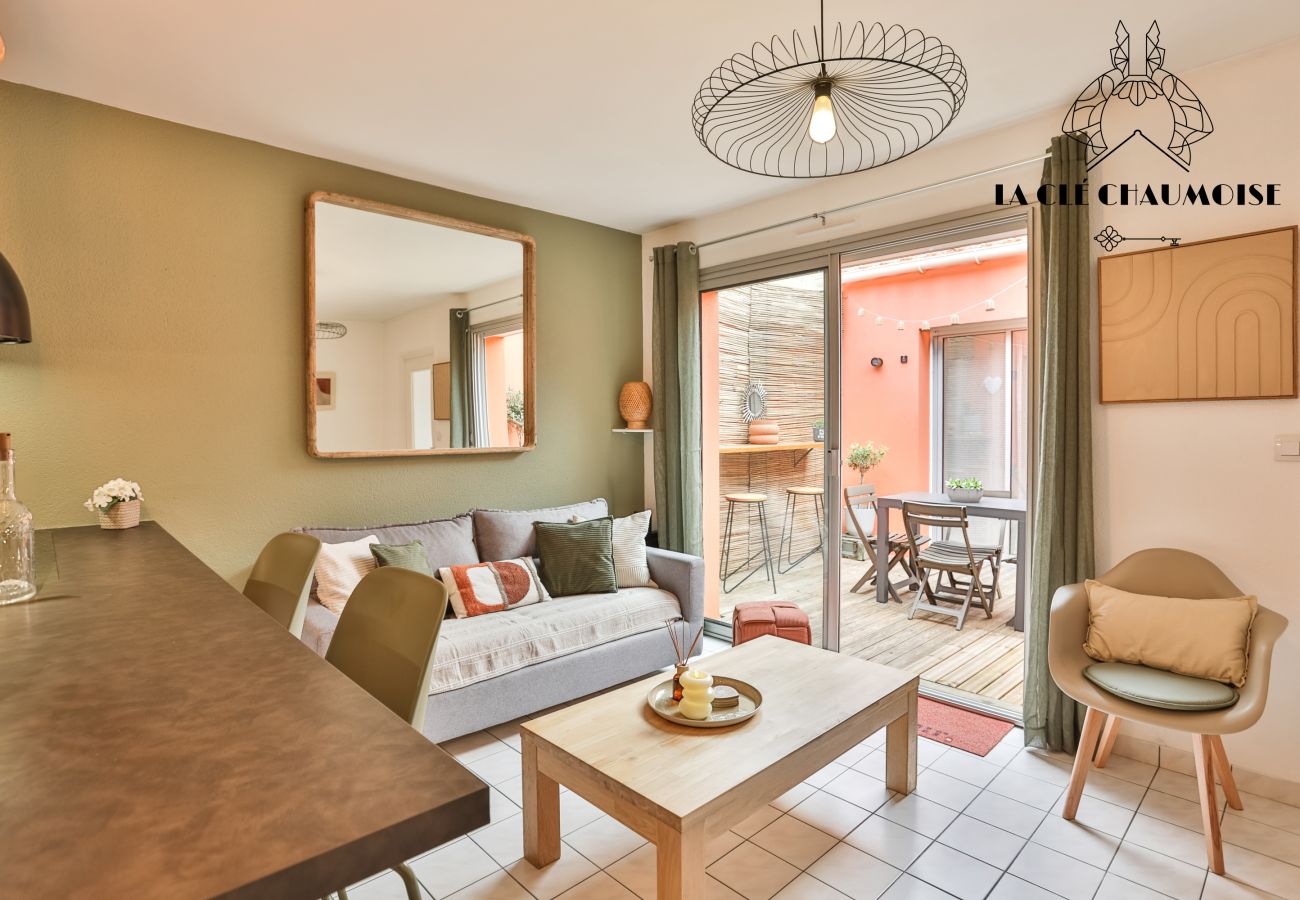 Maison à Les Sables-d´Olonne - 🌿 L’Oasis Sablaise – Patio terracotta, calme, 4 pers, proche plage & centre