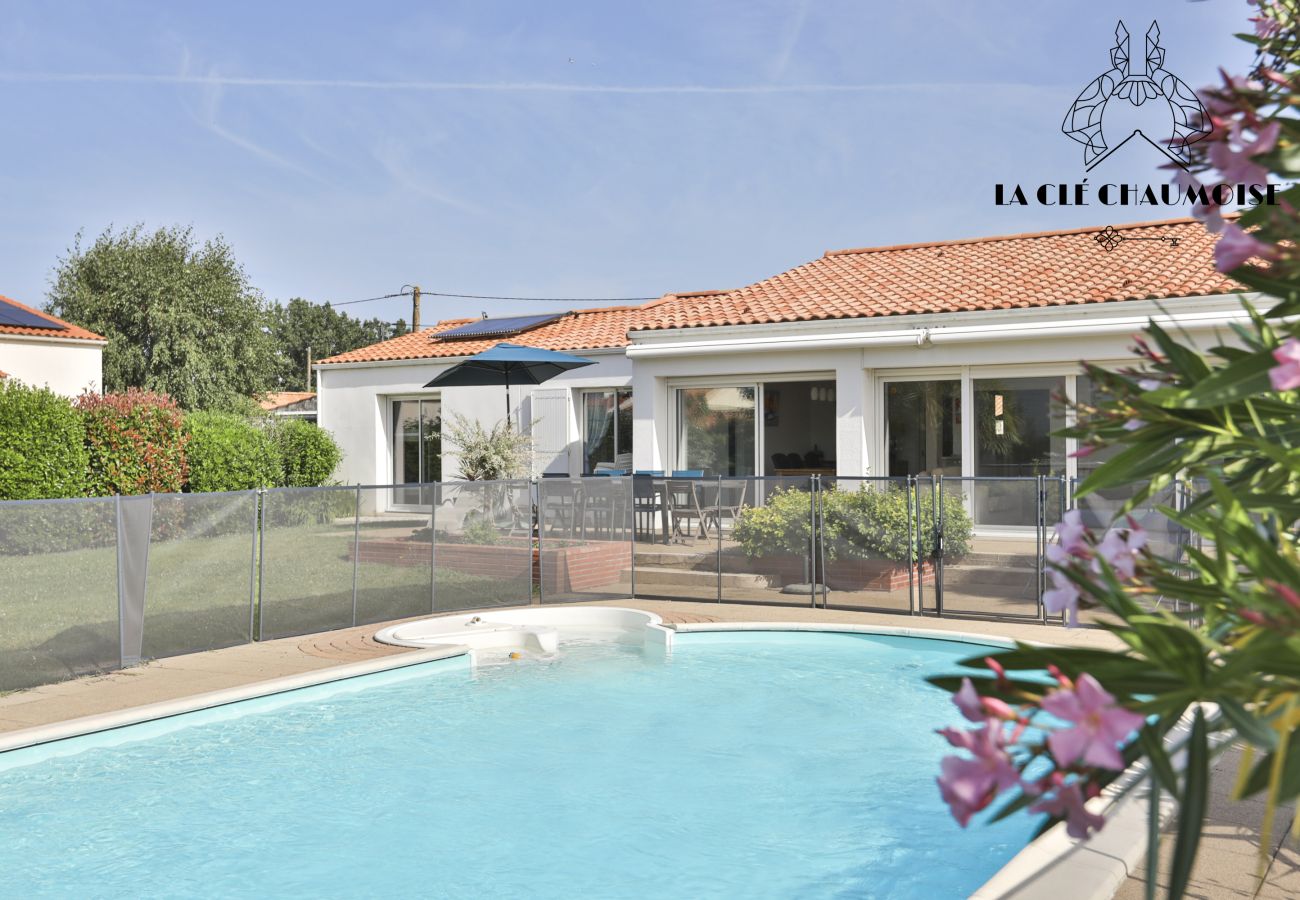 Villa à Les Sables-d´Olonne - Villa Amy – Une parenthèse de douceur entre plage et piscine