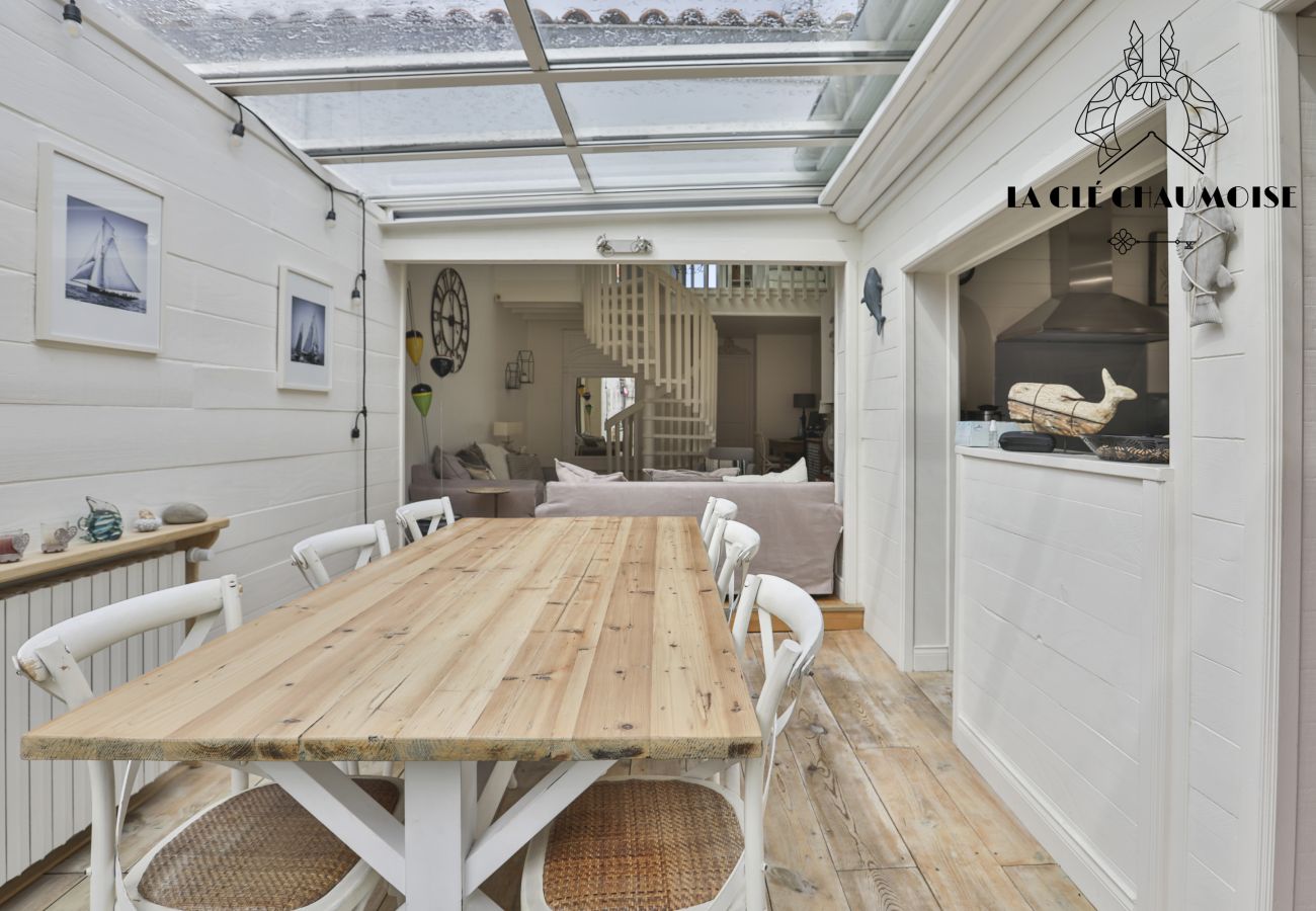 Maison à Les Sables-d´Olonne - Chaumette - Maison avec patio I Garage à vélo I 5 min de la mer à La Chaume