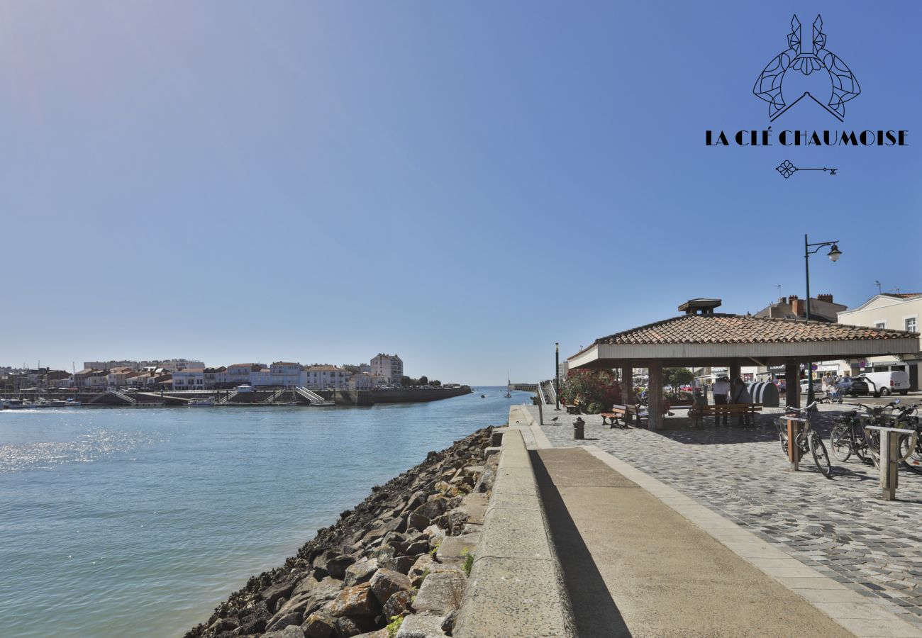 Maison à Les Sables-d´Olonne - 🌱 L’Escale Chaumoise ⚓ : Charme, Terrasse Cosy & Confort à La Chaume
