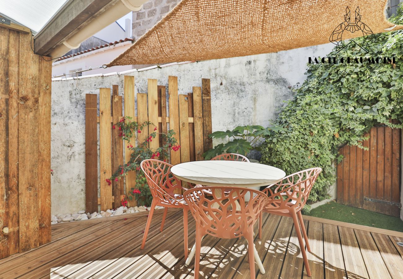 Maison à Les Sables-d´Olonne - 🌱 L’Escale Chaumoise ⚓ : Charme, Terrasse Cosy & Confort à La Chaume
