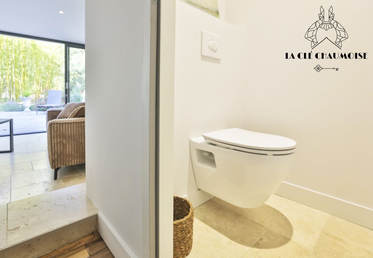 Villa à Les Sables-d´Olonne - La Cachette des Vagues 🌿 Maison nature I Piscine & Jacuzzi I 10 pers