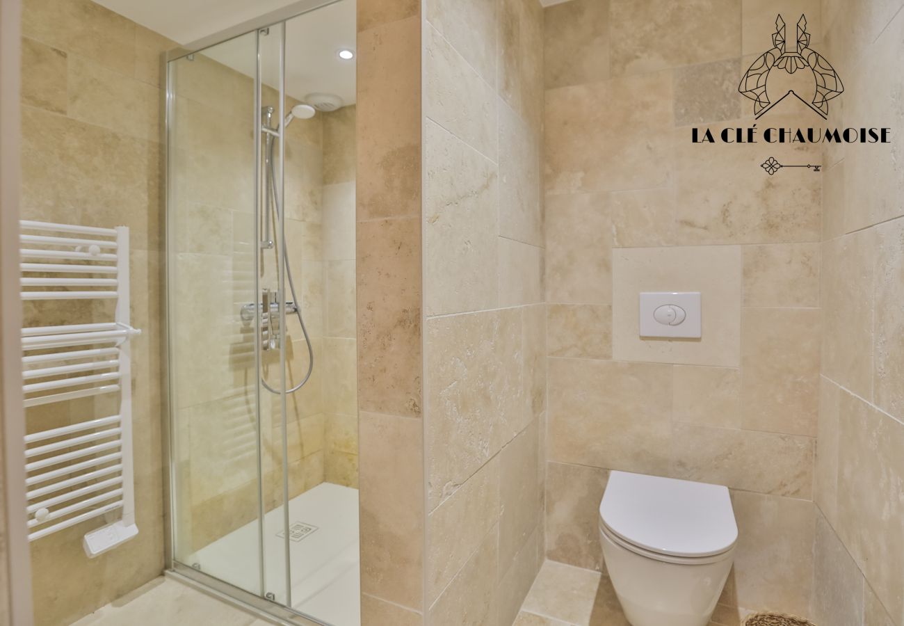 Villa à Les Sables-d´Olonne - La Cachette des Vagues 🌿 Maison nature I Piscine & Jacuzzi I 10 pers